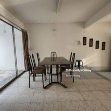 Terrace house for Sale