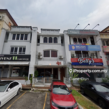 PJ Aman Suria 3 Storey Ground Floor Shop for Rent (Endlot & Main Road)