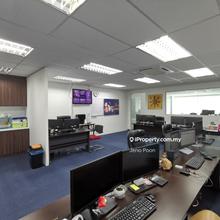 Freehold with nice unit