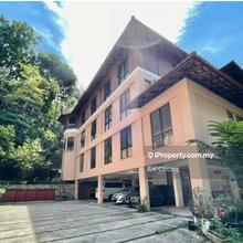 Upper Floor Townhouse Town Villias @ Bukit Gita Bayu Seri Kembangan