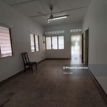 End lot Single Storey House for Sales