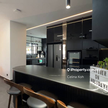 Premium Luxury bungalow lake view
