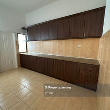 2.5 storey, well maintain