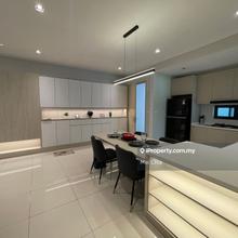 Short walk to LRT & LRT 3 stations, freehold, matured township
