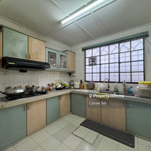 Renovated ready to move in good location 
