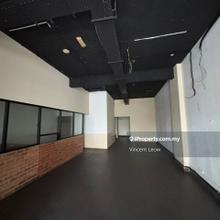 Setia Tri-Angle Ground Floor Shoplot For Rent Facing Main Entrance 