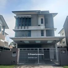 Nicely Fully Furnished Bungalow at Ambang Botanic 2, Klang