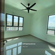 Puri Tower Condo Puchong P/F New Painted, Clean, well kept 2 parking