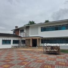 Commercial use - Spacious Bungalow for Rent in Taman Seputeh