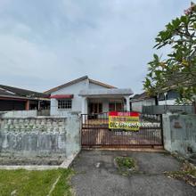Banglo Setingkat Taman Long Jaafar, Taiping, Perak