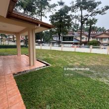 Biggest corner in Seksyen 7