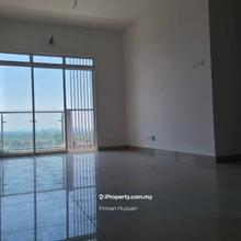 3 Bedrooms Condo with Golf Course View