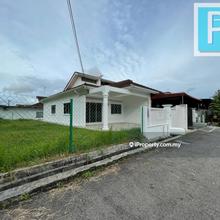 Bandar seri alam taman flora height 1 storey Terrace house for Sale