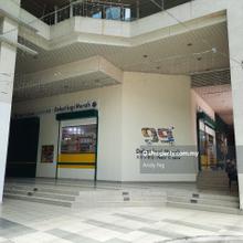 Prime lot and good exposure