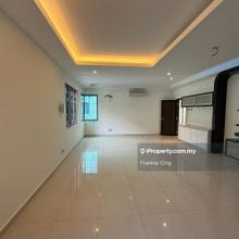 Super Cheap 3 Storey House Renovated Ready For Sale