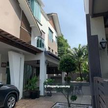 Renovated 2.5 storey Zero Lot Bungalow for Sale