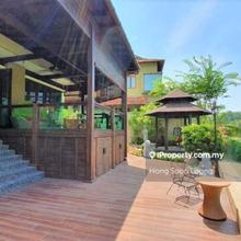 Prime Location In Tropicana, 3.5 Storey Bungalow. Spectacular Views.