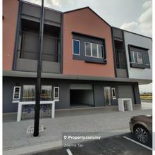 1.5 sty shoplot for sale