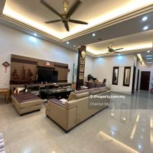Well Maintained 2.5 Storey Semi-D Renovated & Extended Well Maintained