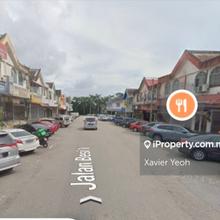 Shop near Skudai highway, taman ungku tun aminah, skudai parade