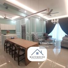 Spacious Town Villa with Lake View and ID Design Renovation 160k  