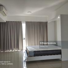 Fully furnished unit, walking distance to um