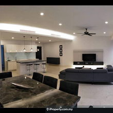 Pavilion residence 
