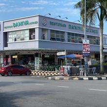 Corner lot 
