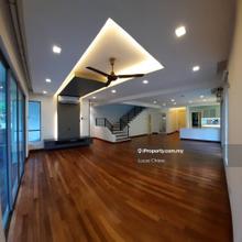 Corner zenia rare limited unit , opposite of lake waterfront, must see