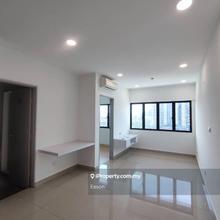 Hedgeford Nice view! Perfect Location! Partially Furnished! Best Deal!