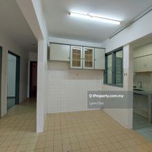 Apartment with Lift In Cheras Near Btho