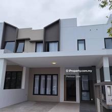 Sunway Citrine Lakehomes Double Storey Terrace - 4 Beds / Full Furnish