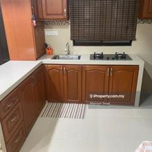 U-Garden 850 Sqft Lower Floor Renovated Unit 1 Car Park Worth Deal