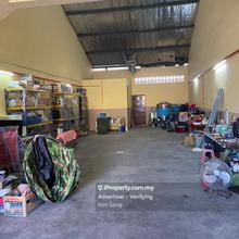 Taman Desa 1&Haft Storey Shop/Warehouse, Jalan Batu Pahat-Kluang, Kluang