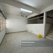 2 storey at Taman greenview landed house for rent