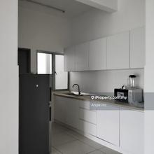 Zeta Deskye for Rent