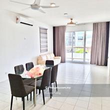 Prima Bintawa Apartment - Corner Unit 