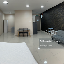 Pinnacle petaling jaya studio  walking distance to LRT for rent