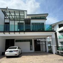 Kingsley Hill@Putra Heights 3.5 Sty Semi-D Subsale For Sell !!