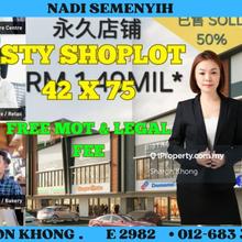Three storey corner shoplot next to Eco Majestic 