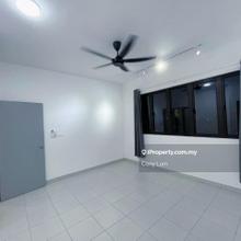 Brand new unit! full unit aircond, muslim tenant are welcome to ask!