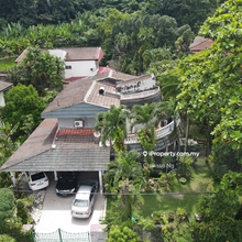 2 Storey Corner Lot Bungalow with Basic Condition & Flat Land