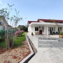 Ready to Move In - Fully Furnished Bungalow @ Tmn Seri Telok Datok