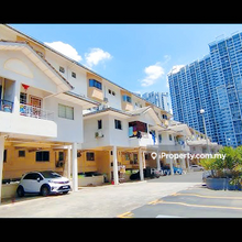 For Sale : Sri Lata. Townhouse. Desa Petaling. Kuala Lumpur