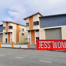 Permatang Tinggi 1.5 Storey Semi-D Light Industry For Rent