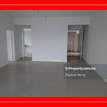 Low Density Condo for sell! Ready move in anytime! Call me now!