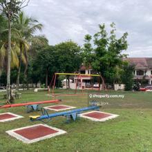 Avenue 23 - Facing Park / Playground