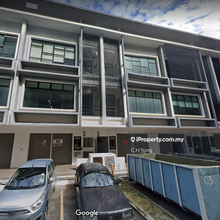 3 Storey shoplot for sale