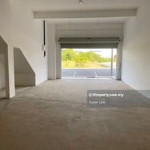Shoplot for rent Facing Main Road Ground floor and 1st floor 