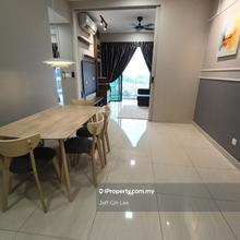 Premium Unit, Free Stay For 7 Days, Living Room n Bedroom with Balcony